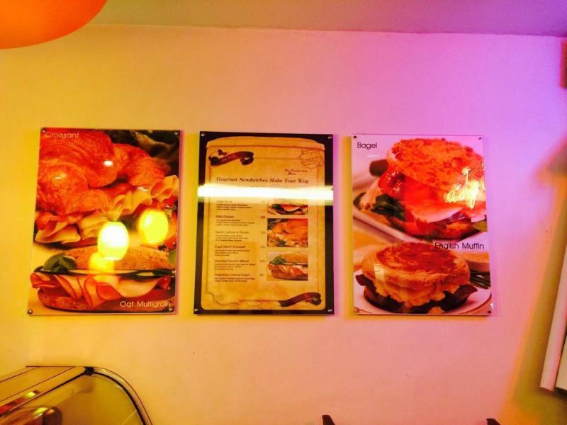 Enjoy'S Beach House & Cafe' Ban Karon Ngoại thất bức ảnh