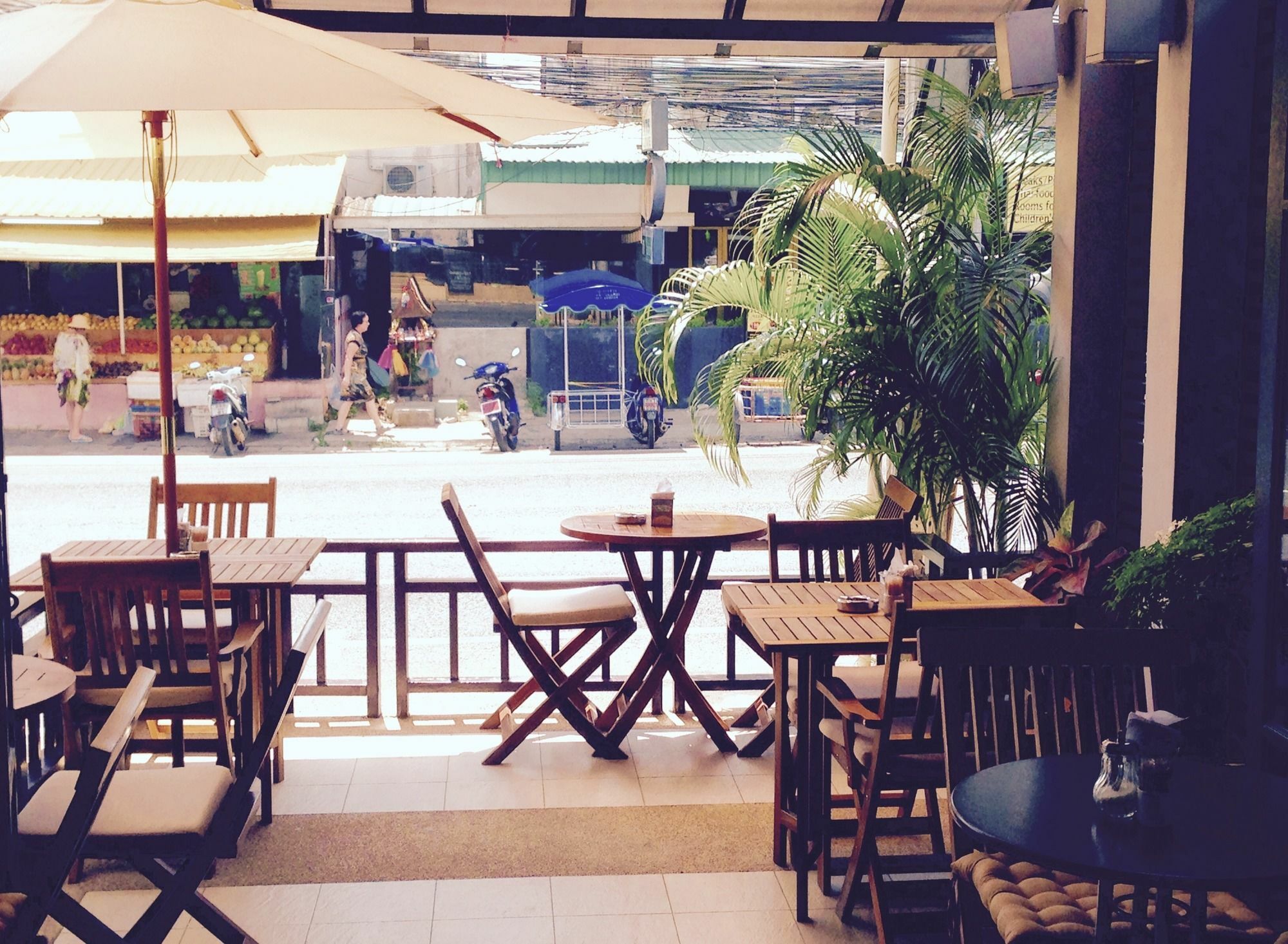 Enjoy'S Beach House & Cafe' Ban Karon Ngoại thất bức ảnh