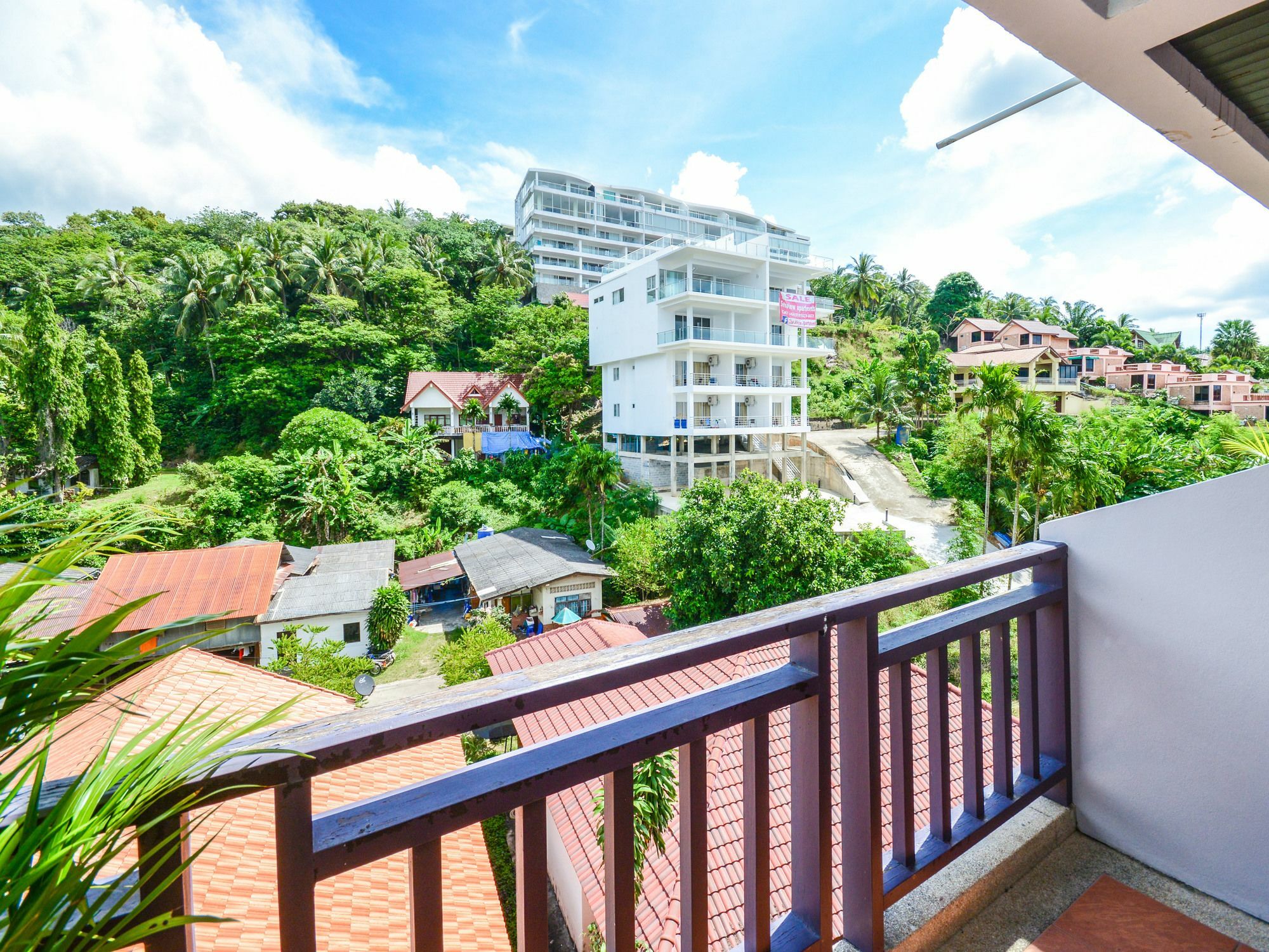 Enjoy'S Beach House & Cafe' Ban Karon Ngoại thất bức ảnh