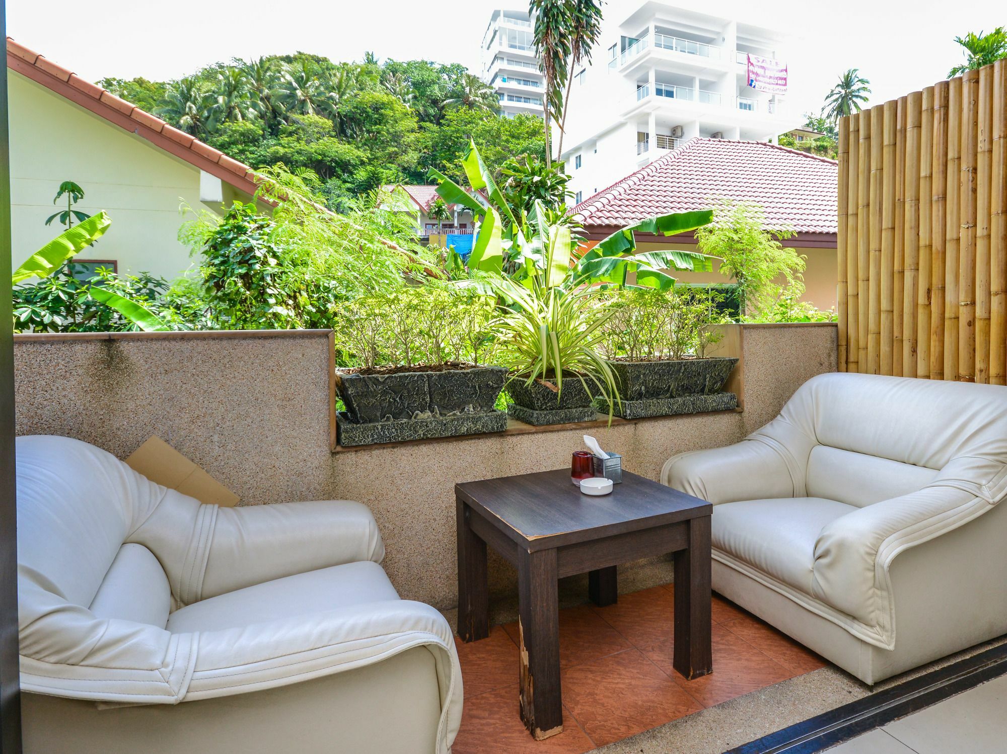 Enjoy'S Beach House & Cafe' Ban Karon Ngoại thất bức ảnh
