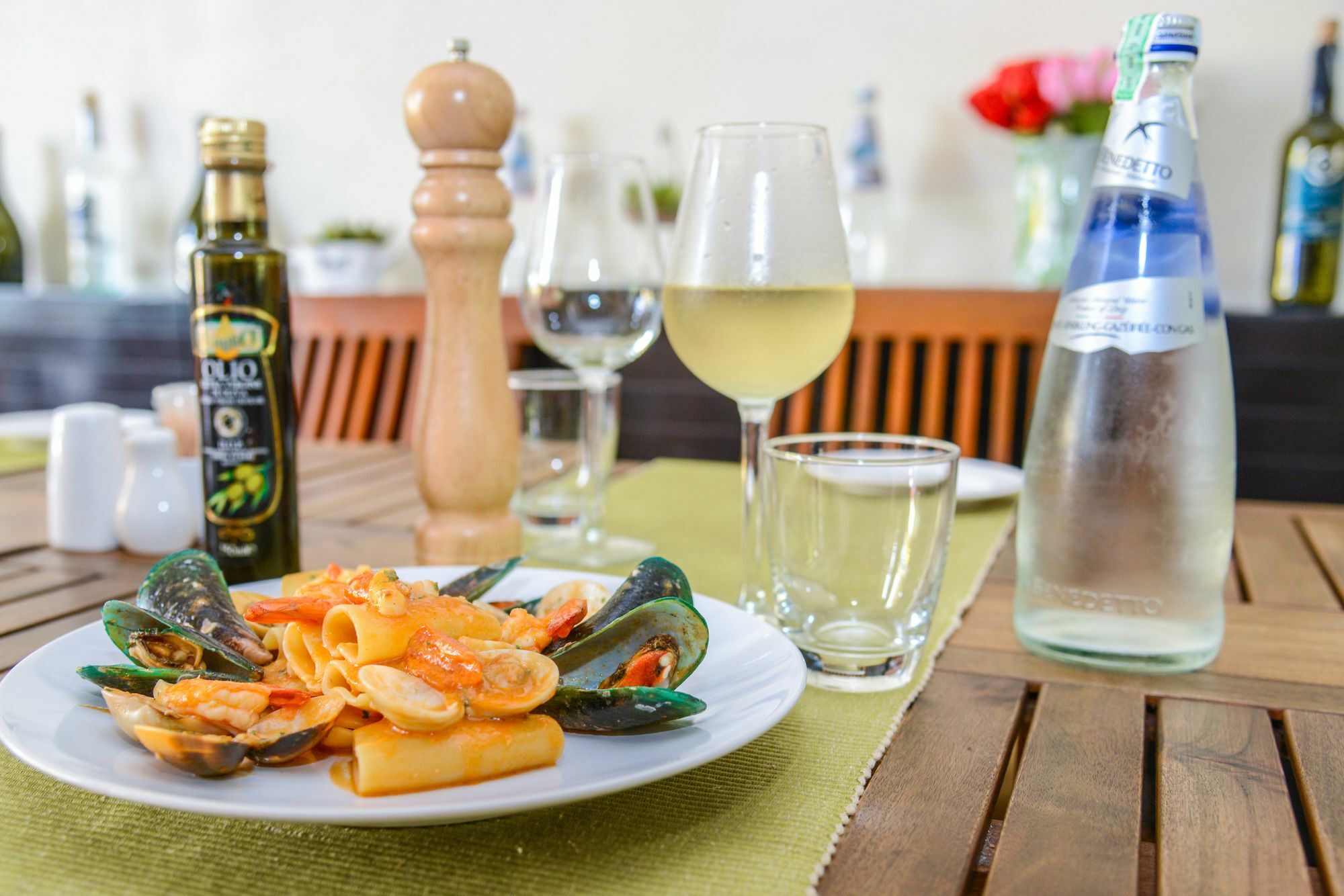 Enjoy'S Beach House & Cafe' Ban Karon Ngoại thất bức ảnh