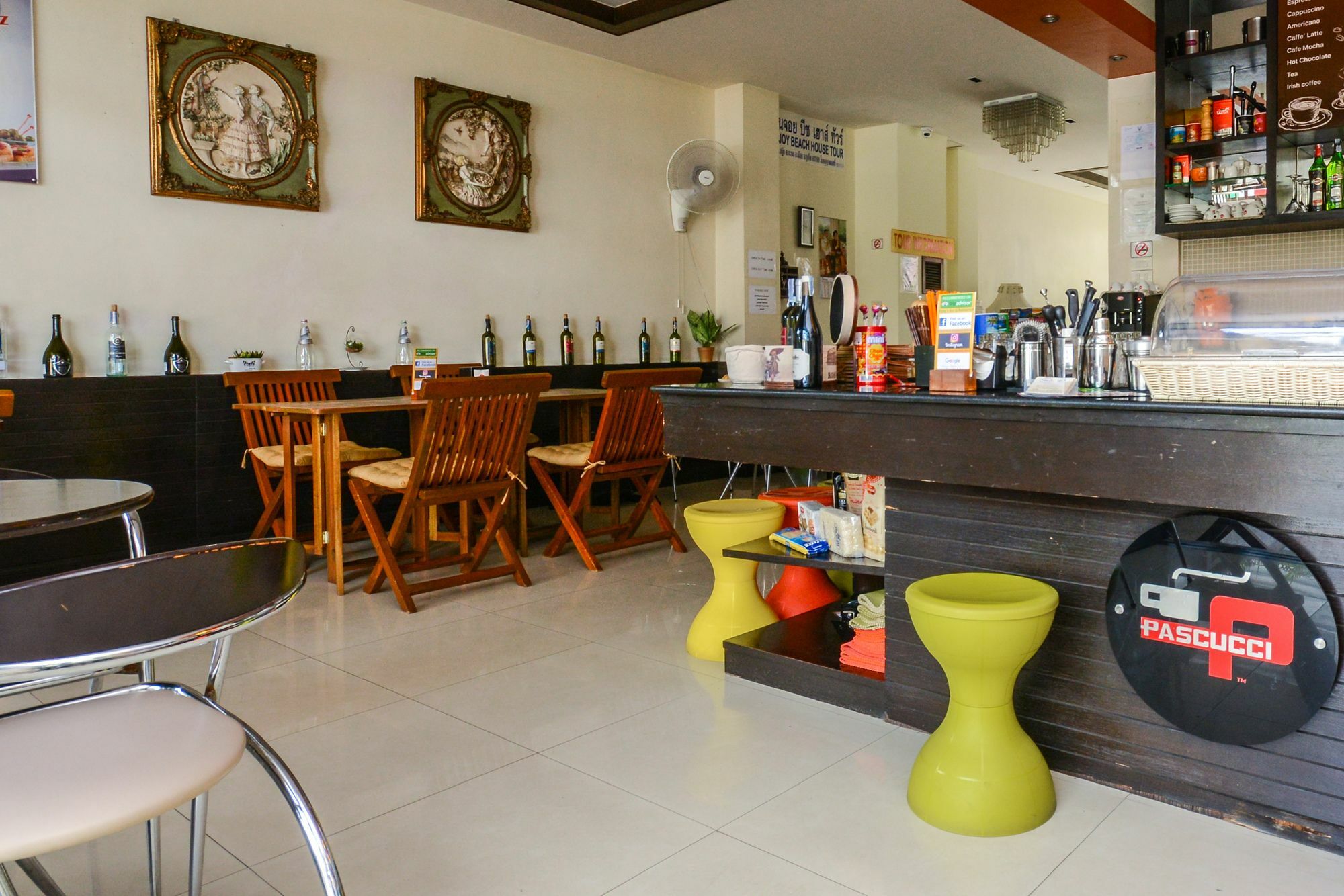 Enjoy'S Beach House & Cafe' Ban Karon Ngoại thất bức ảnh